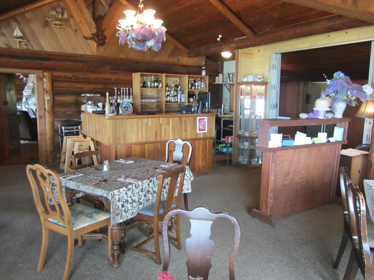 The Surf Lodge And Pub Gabriola Exteriör bild